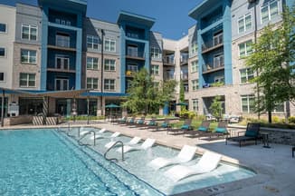 I260 Pool Loungers.JPG